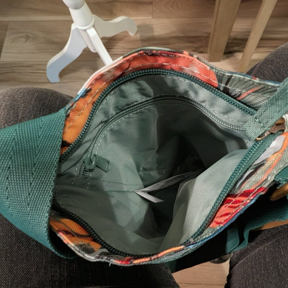 NWT Dakine Jive Tropical Print Crossbody Bag, Adjustable Straps - Picture 4 of 7